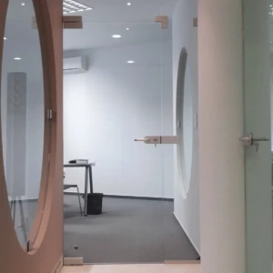 1385952996