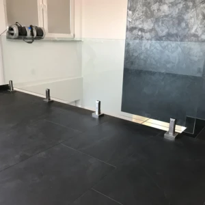 2758804743